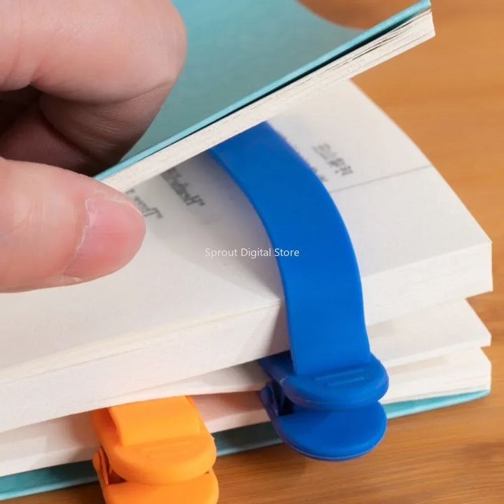 Marcador de Página Automático em Silicone – Ideal para Estudantes e Escritório